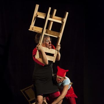 Colette Gomette and Anna de Lirium: THE ONE & the one