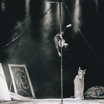 Los Nadies Circo - La Artista